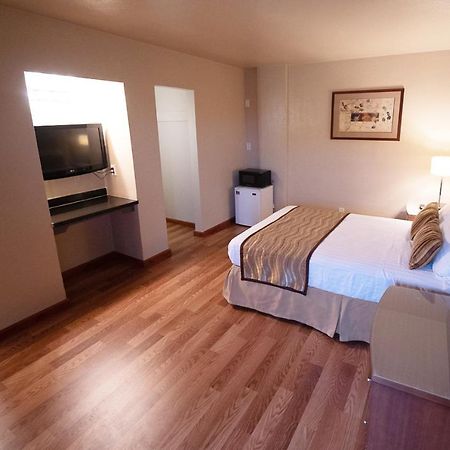 Stay Inn Suite Stockton Exterior foto