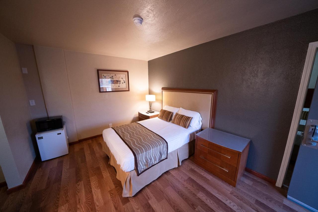 Stay Inn Suite Stockton Exterior foto