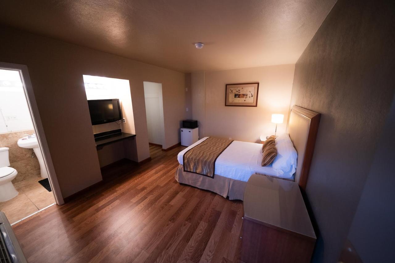 Stay Inn Suite Stockton Exterior foto