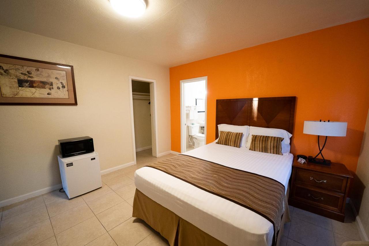 Stay Inn Suite Stockton Exterior foto