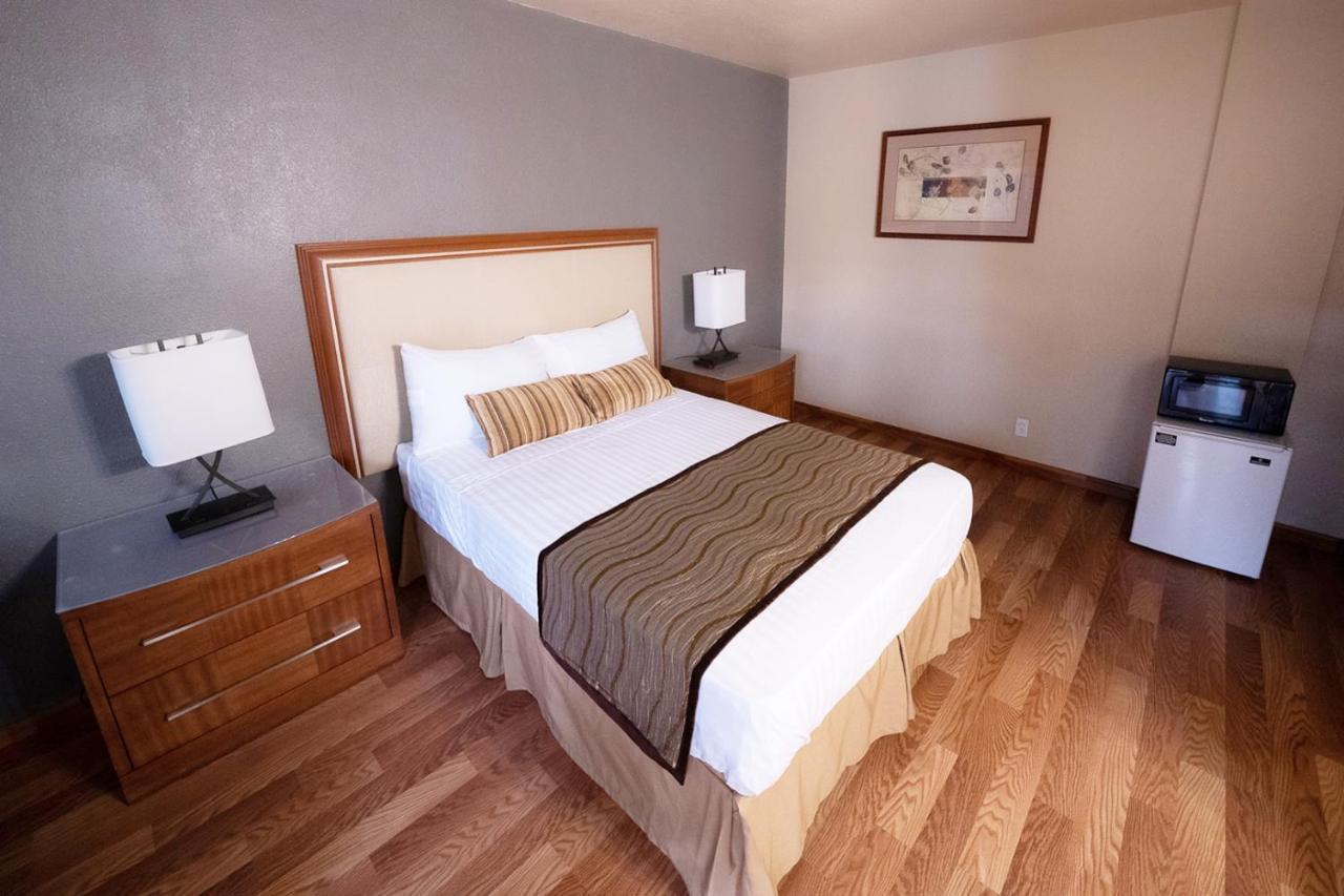Stay Inn Suite Stockton Exterior foto